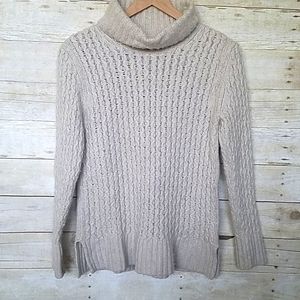 J crew Turtle Neck Sweater Size Medium